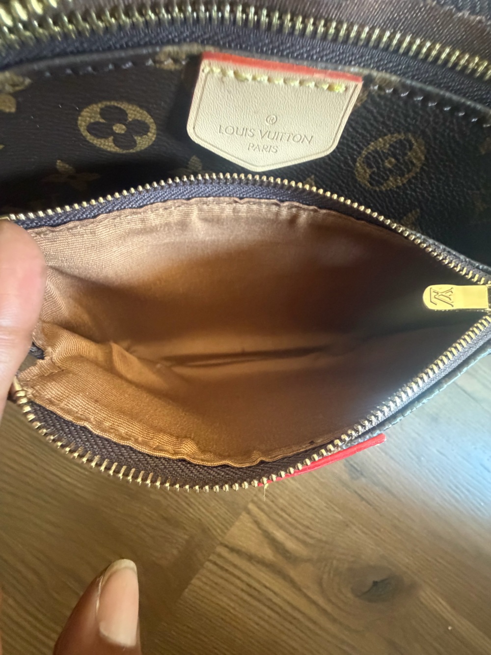Inspired Monogram Multi-Pochette - Picture 3 of 15